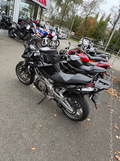 APRILIA SL 750 Shiver GT-showroom-element-2