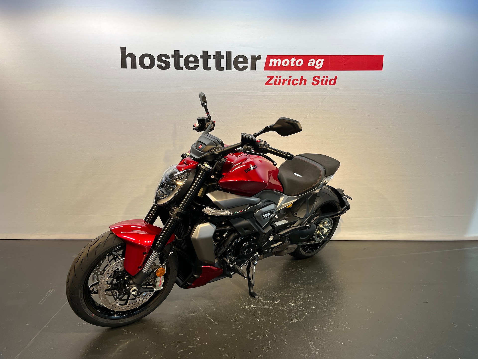 DUCATI X Diavel V4-image-5