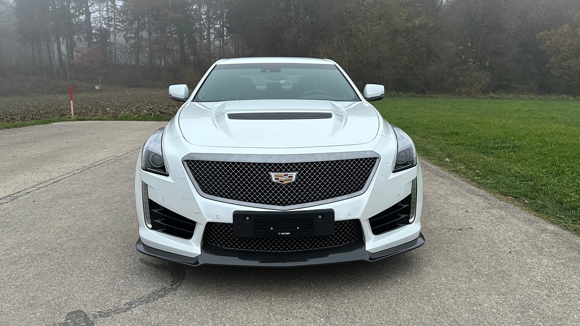 CADILLAC CTS-V Sedan 6.2 Supercharged Automatic-image-1