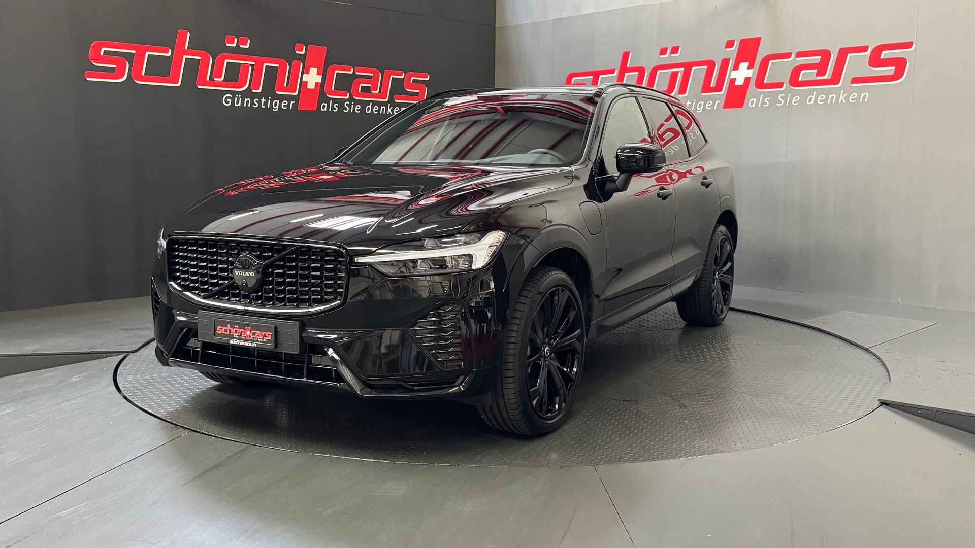 VOLVO MY26 XC60 T6 eAWD PluginHybrid Black Edition Geartronic-image-0