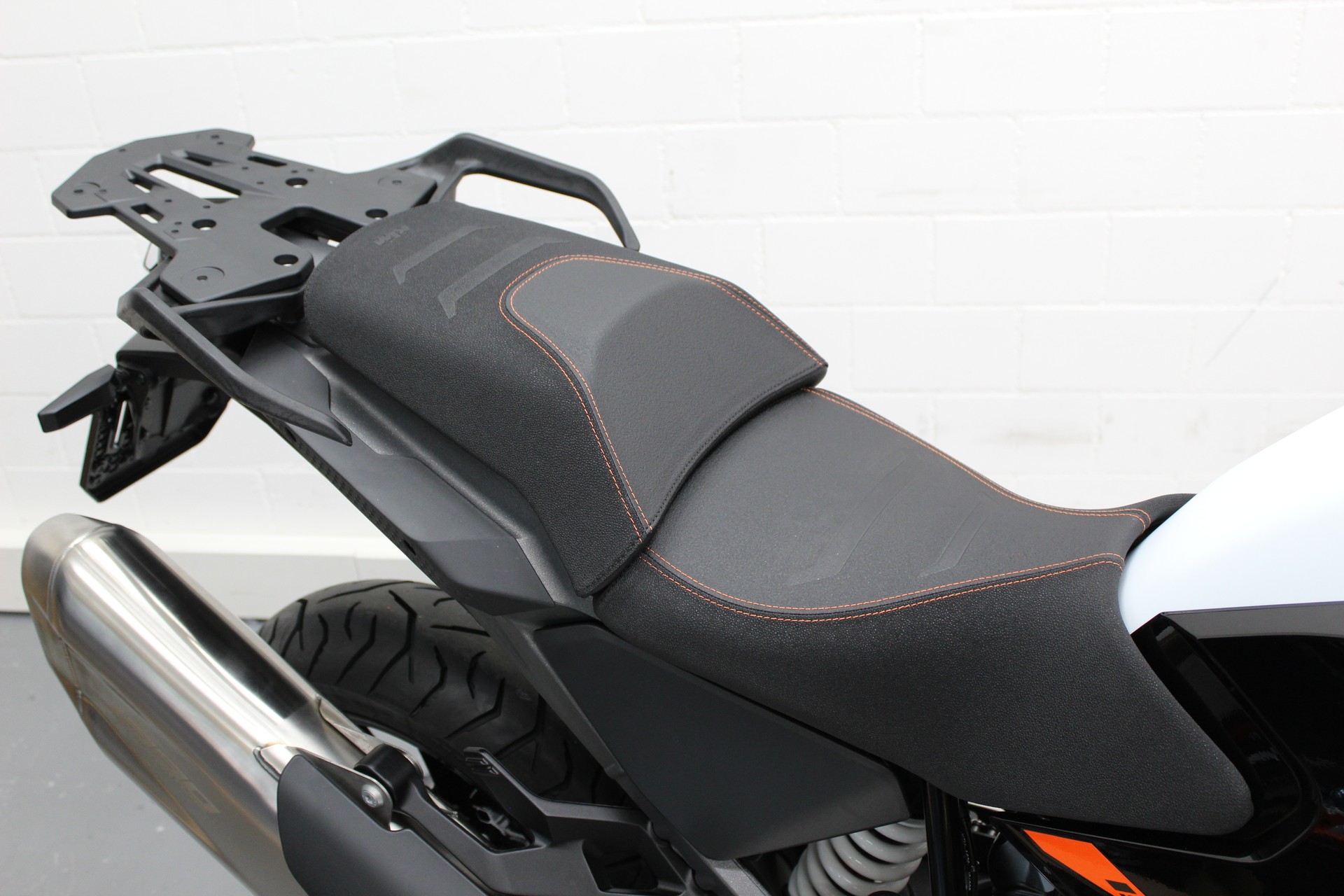 KTM 1390 Super Adventure S EVO-image-8