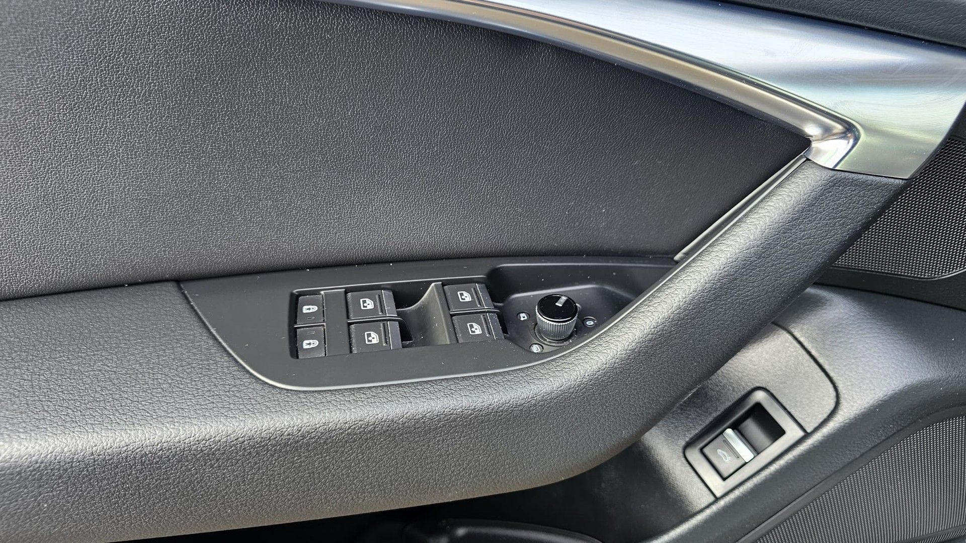 AUDI A6 Limousine 40 TDI S-tronic-image-12