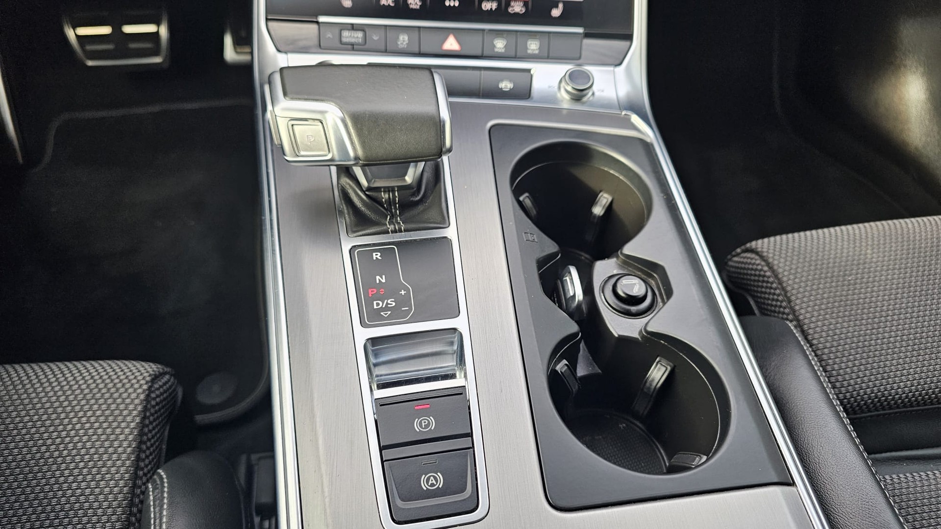 AUDI A6 Limousine 40 TDI S-tronic-image-14
