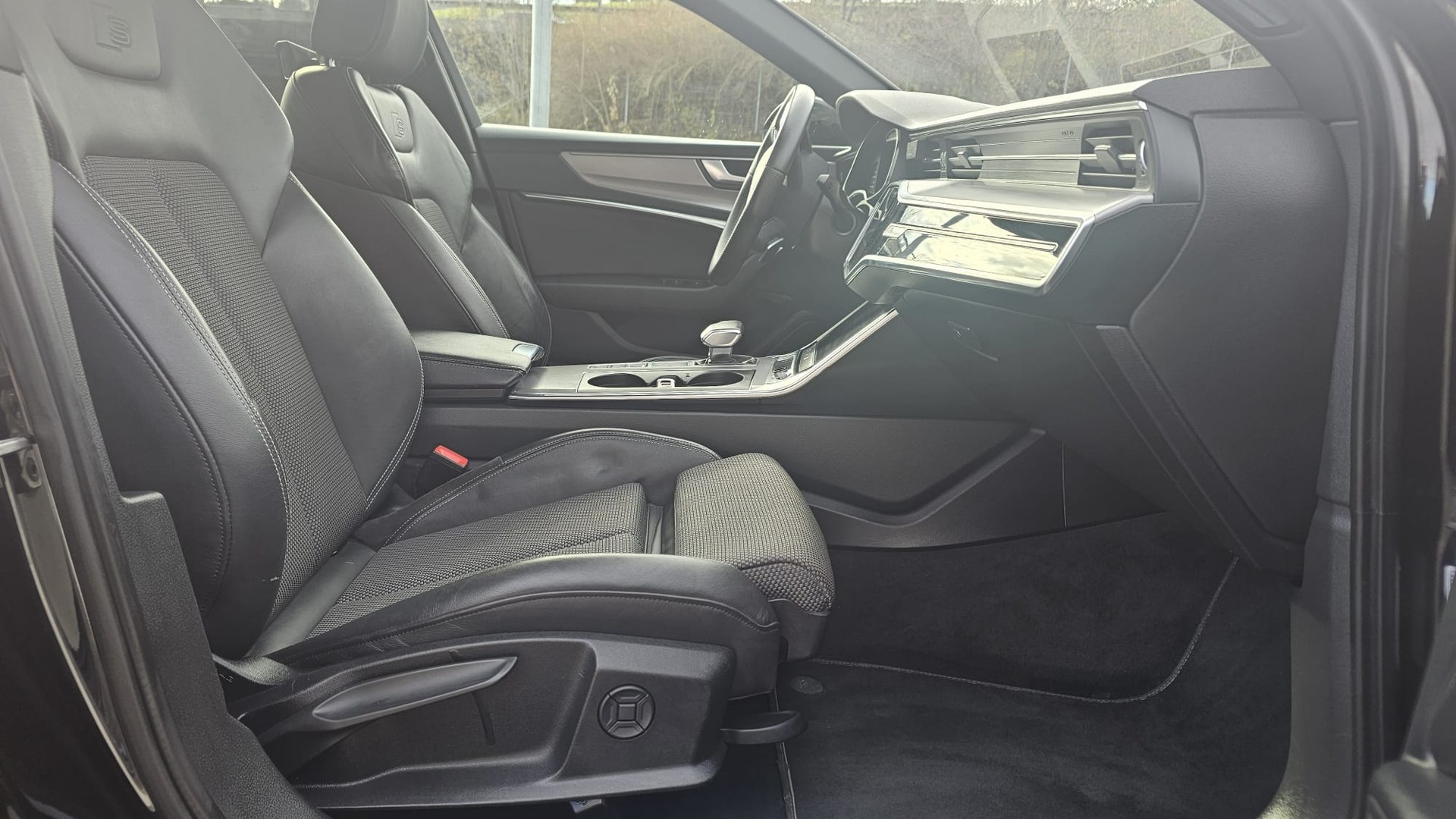 AUDI A6 Limousine 40 TDI S-tronic-image-6