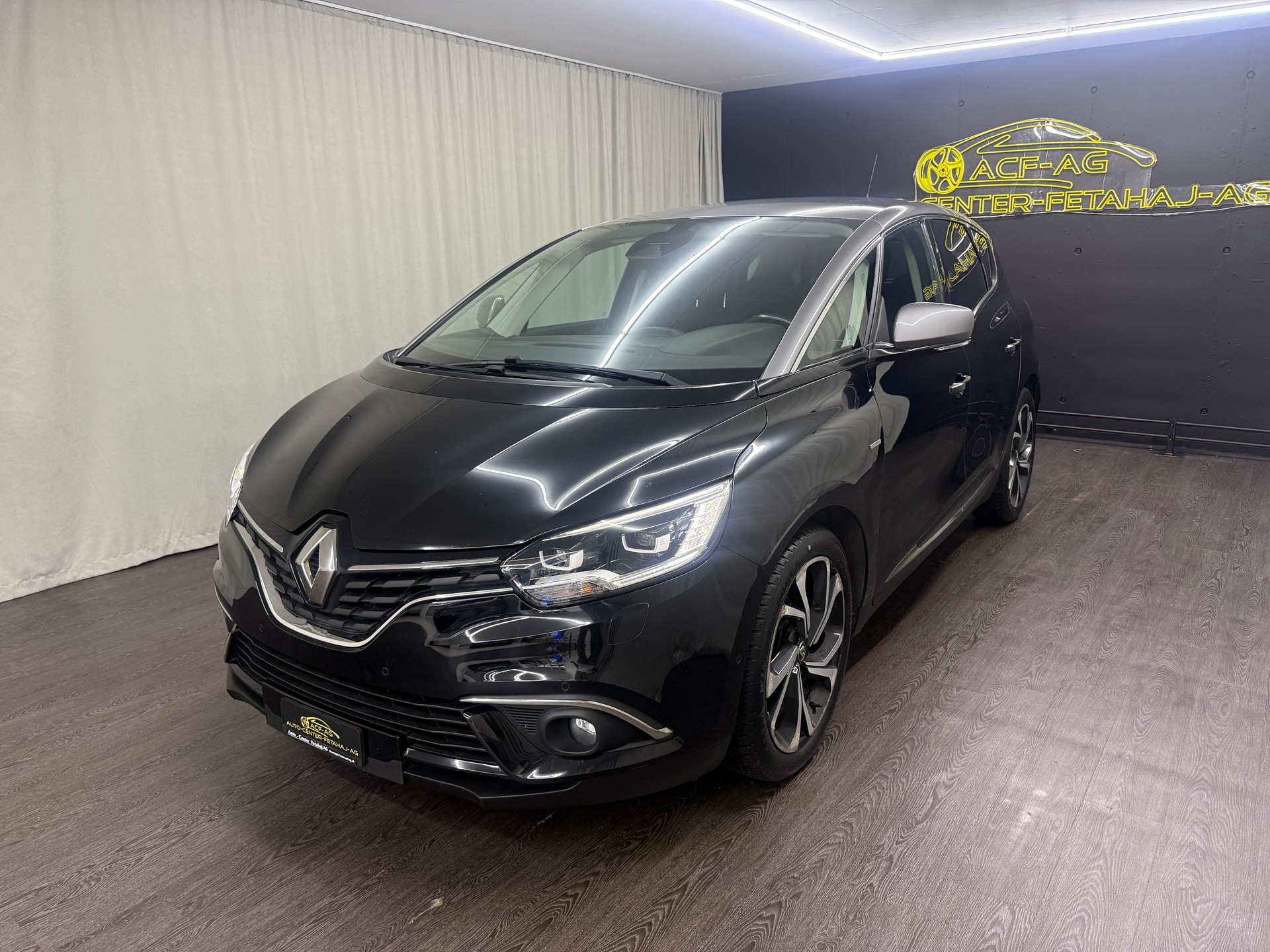 RENAULT Scénic 1.2 16V Turbo Bose