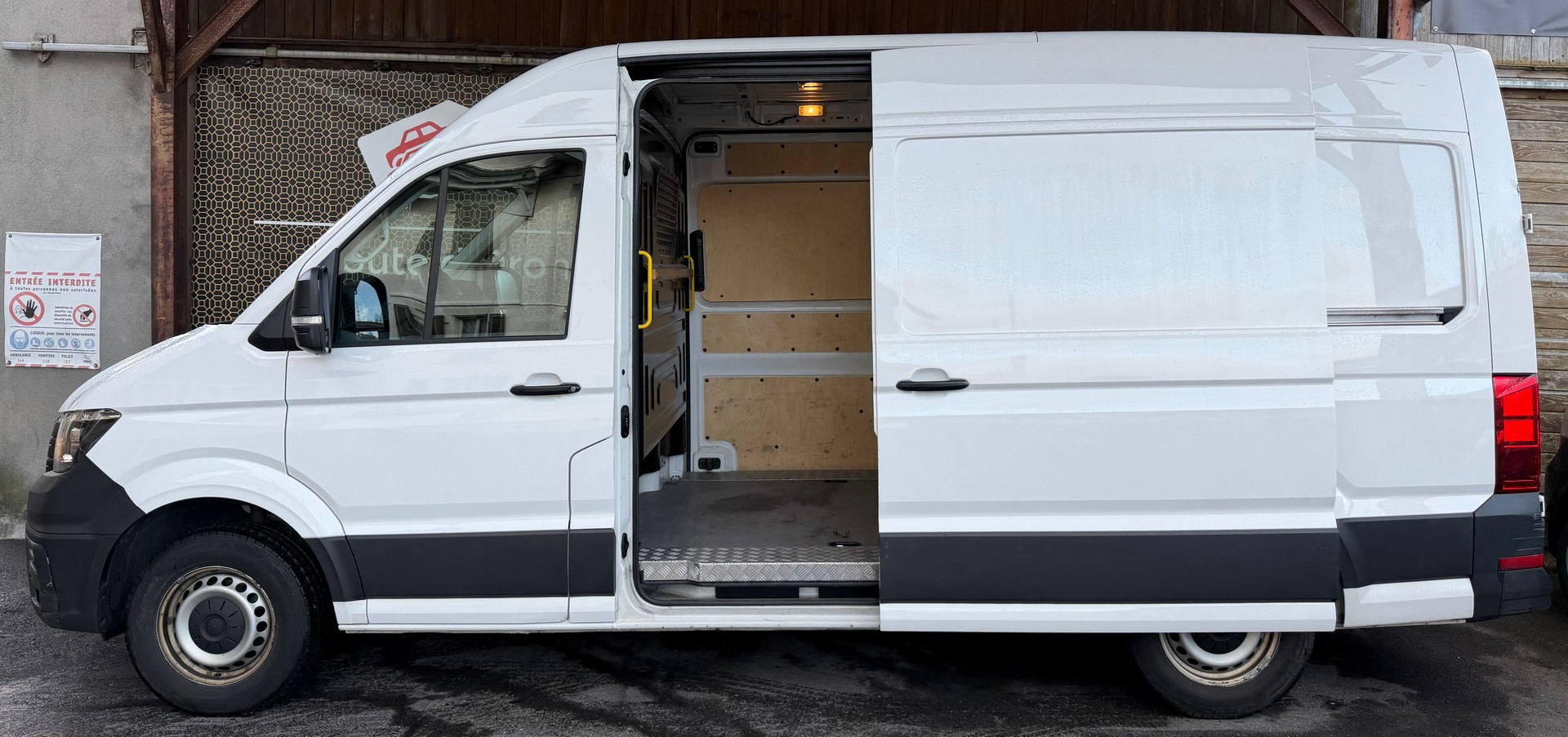 VW VW Crafter 35 2.0 TDI Entry L3 A
