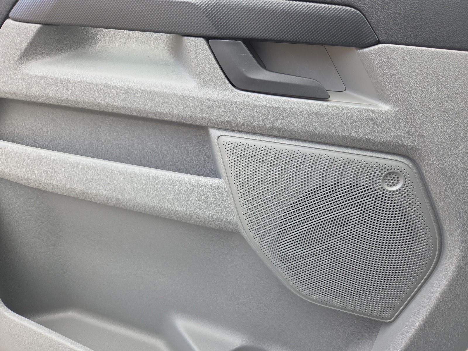 FORD E-Transit Custom Van 320 L1 Elektro Trend-image-7
