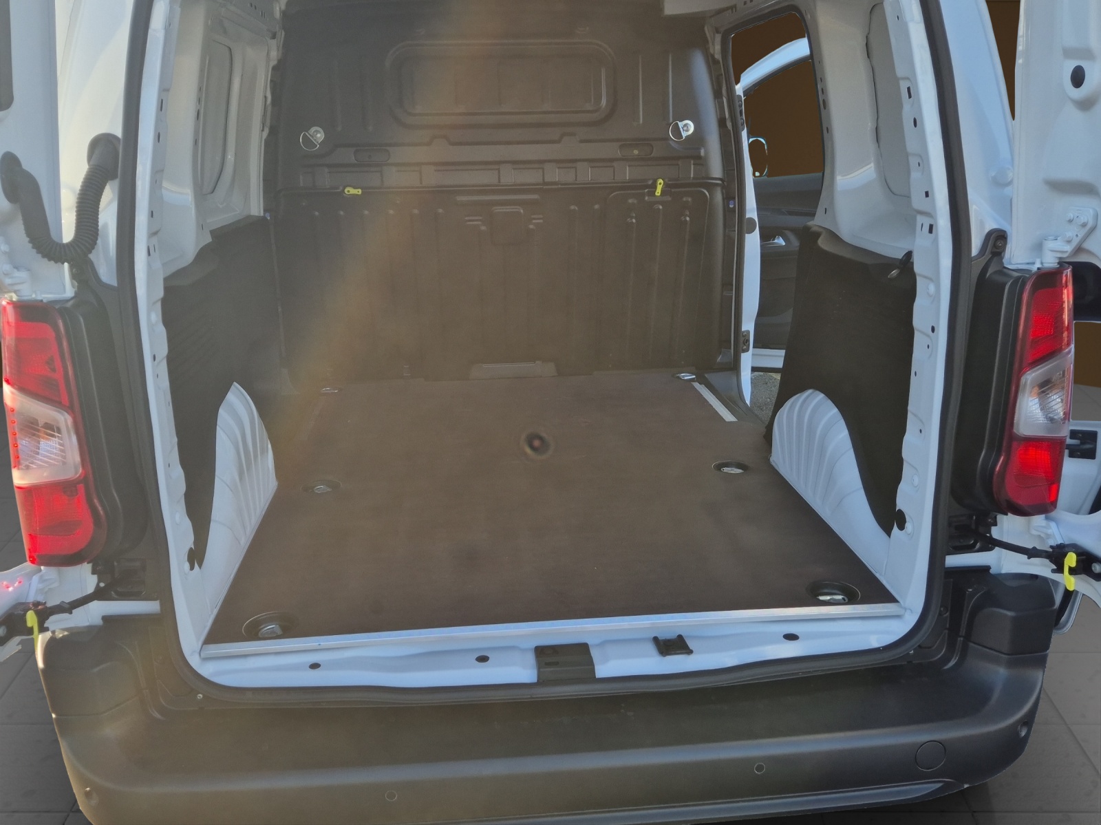 FIAT Doblo Kaw. L1 1.5 BlueHDI 130 erhöhte Nutzlast-image-8