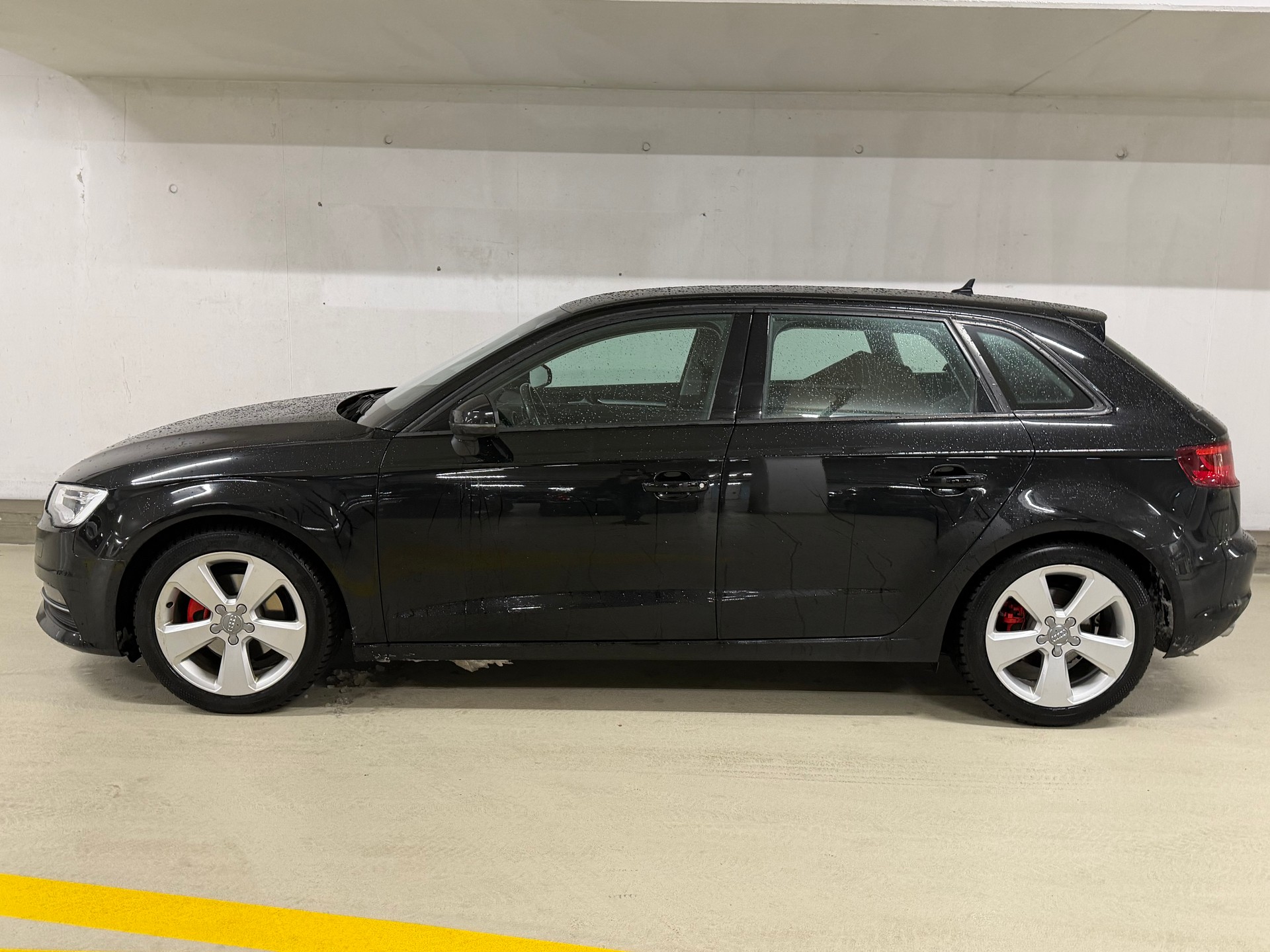 AUDI A3 Sportback 2.0 TDI Ambition-image-7