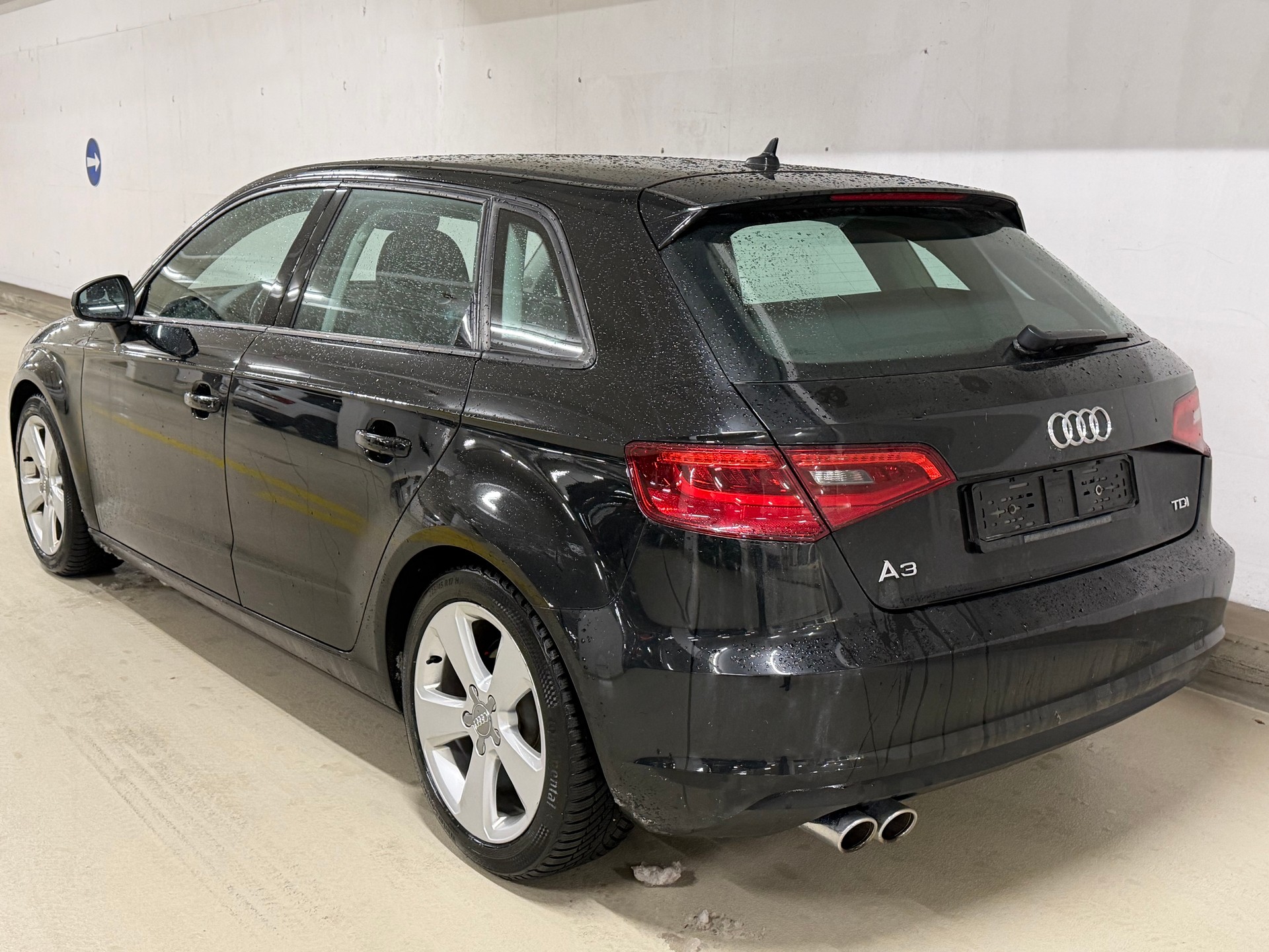 AUDI A3 Sportback 2.0 TDI Ambition-image-6