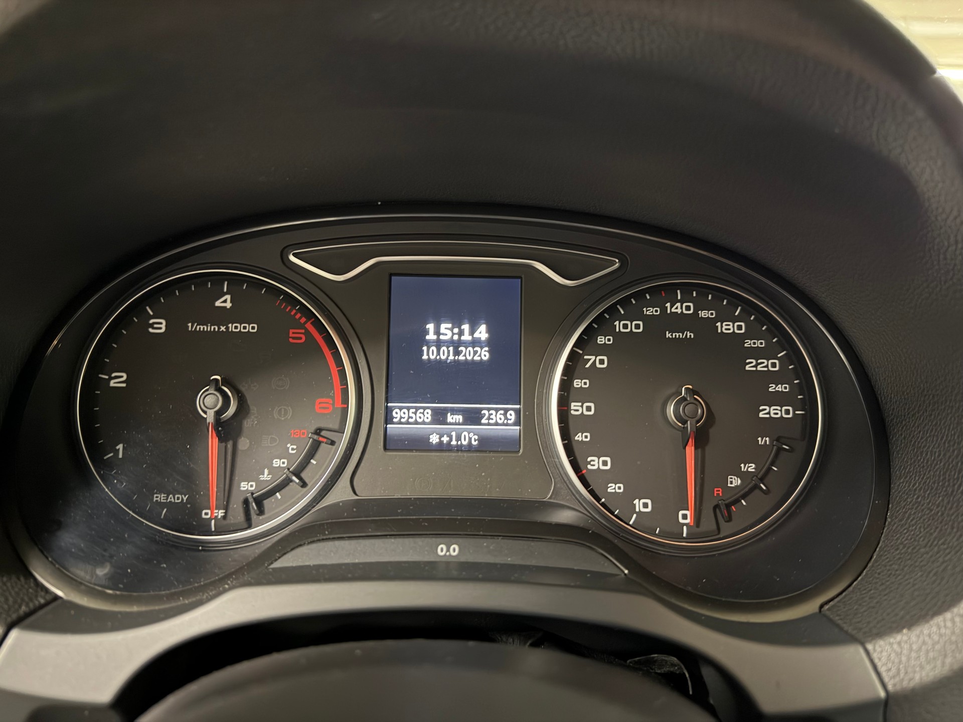 AUDI A3 Sportback 2.0 TDI Ambition-image-15