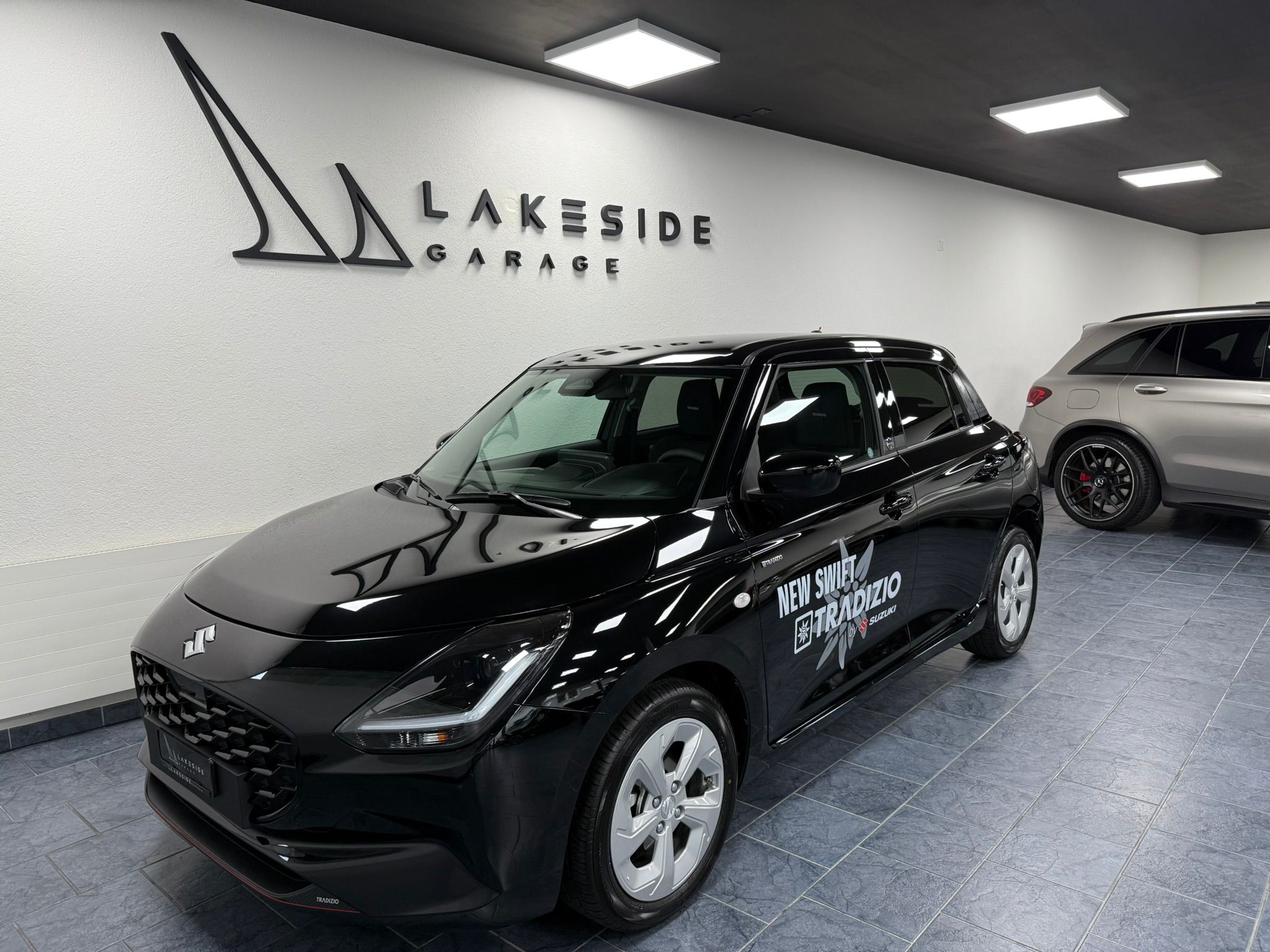 SUZUKI SWIFT 1.0 T Compact Top Hybrid — slika 8