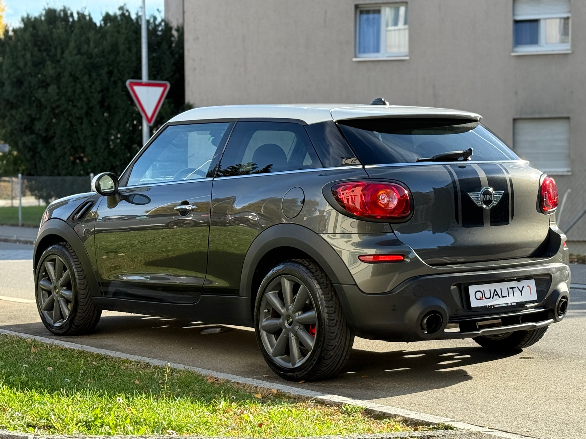 MINI Paceman Cooper S ALL4-image-4