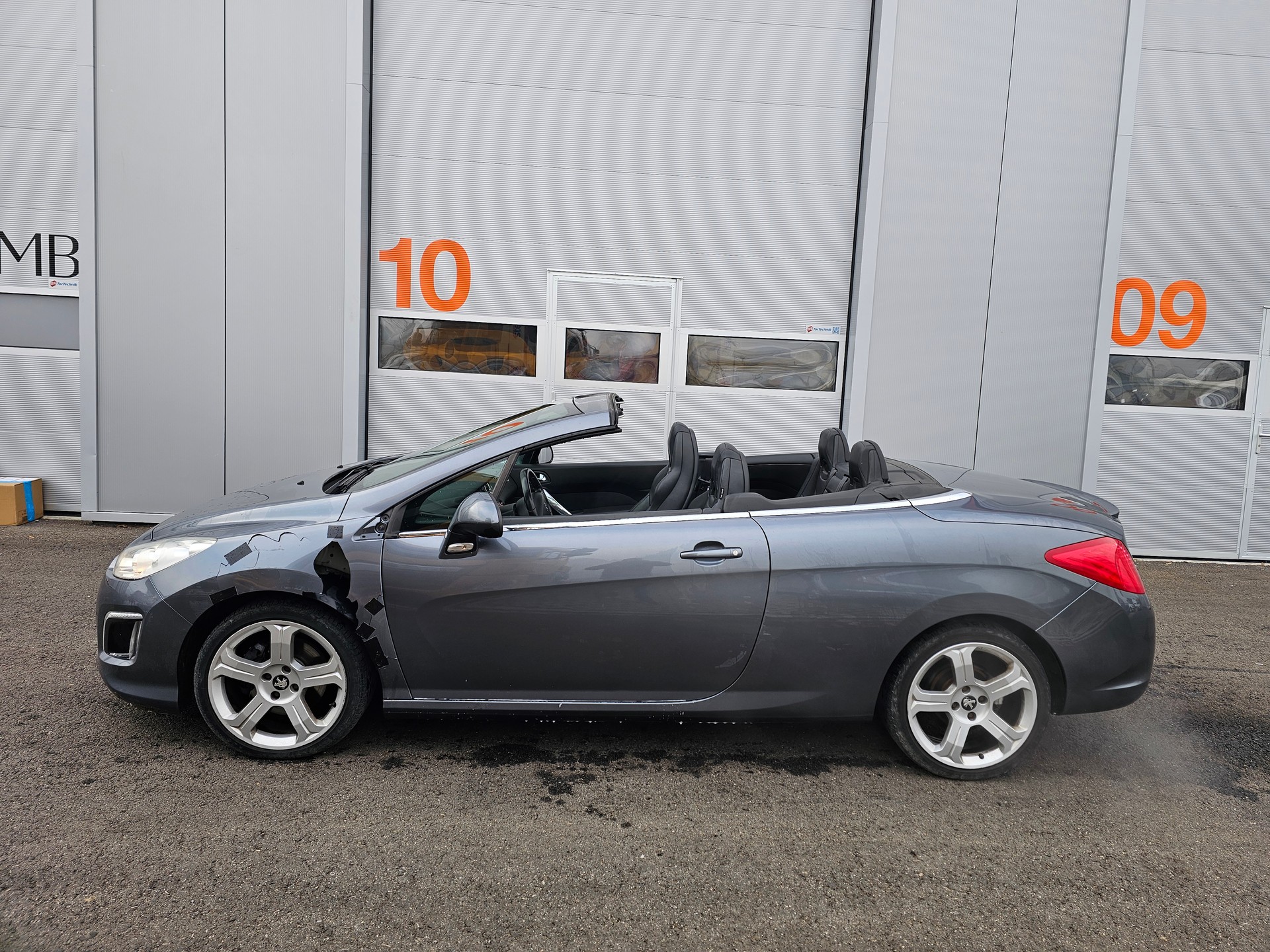 PEUGEOT 308 CC 1.6 16V Turbo Allure Automatic-image-1