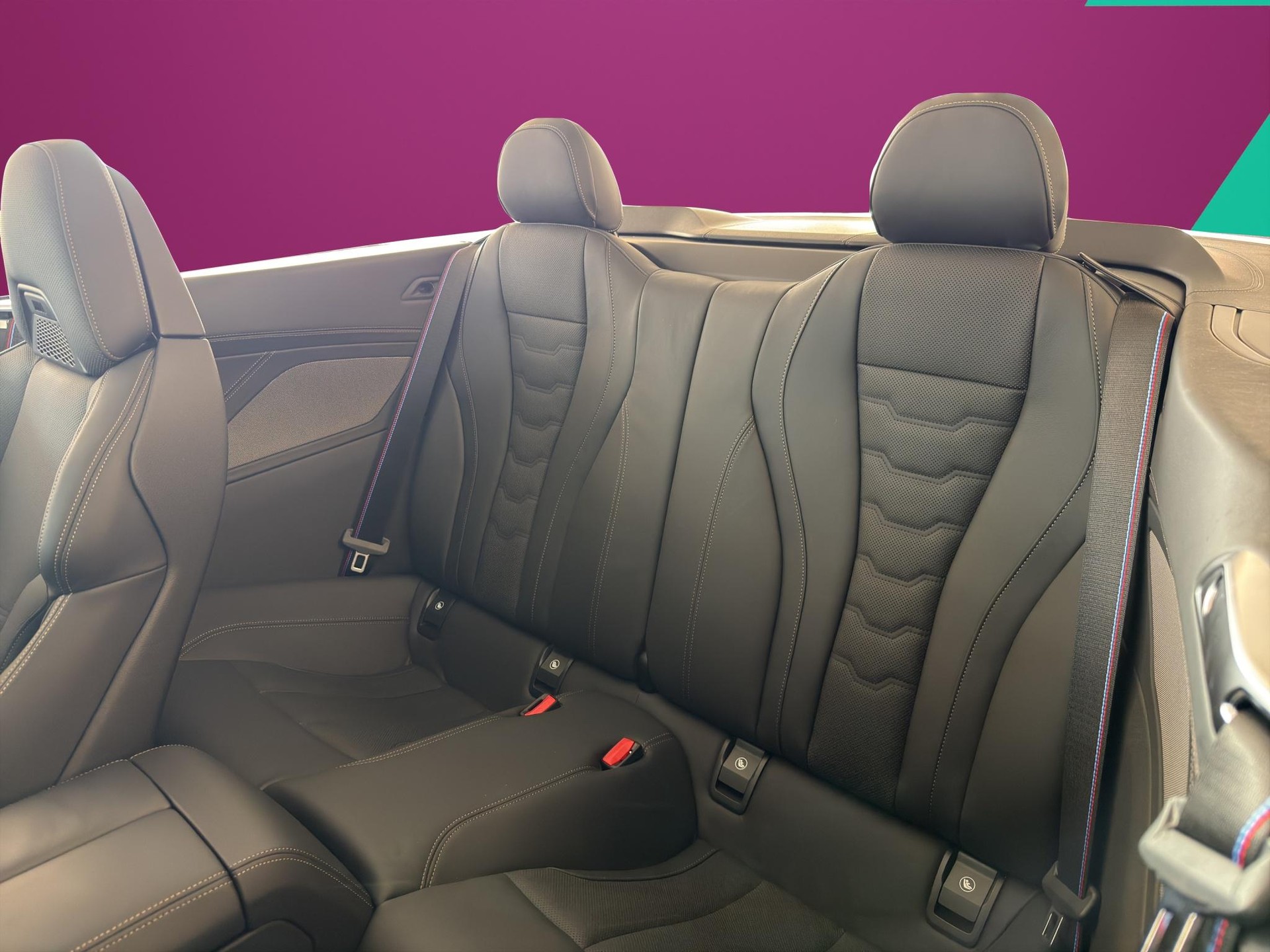 BMW 840i xDrive Cabriolet-image-11