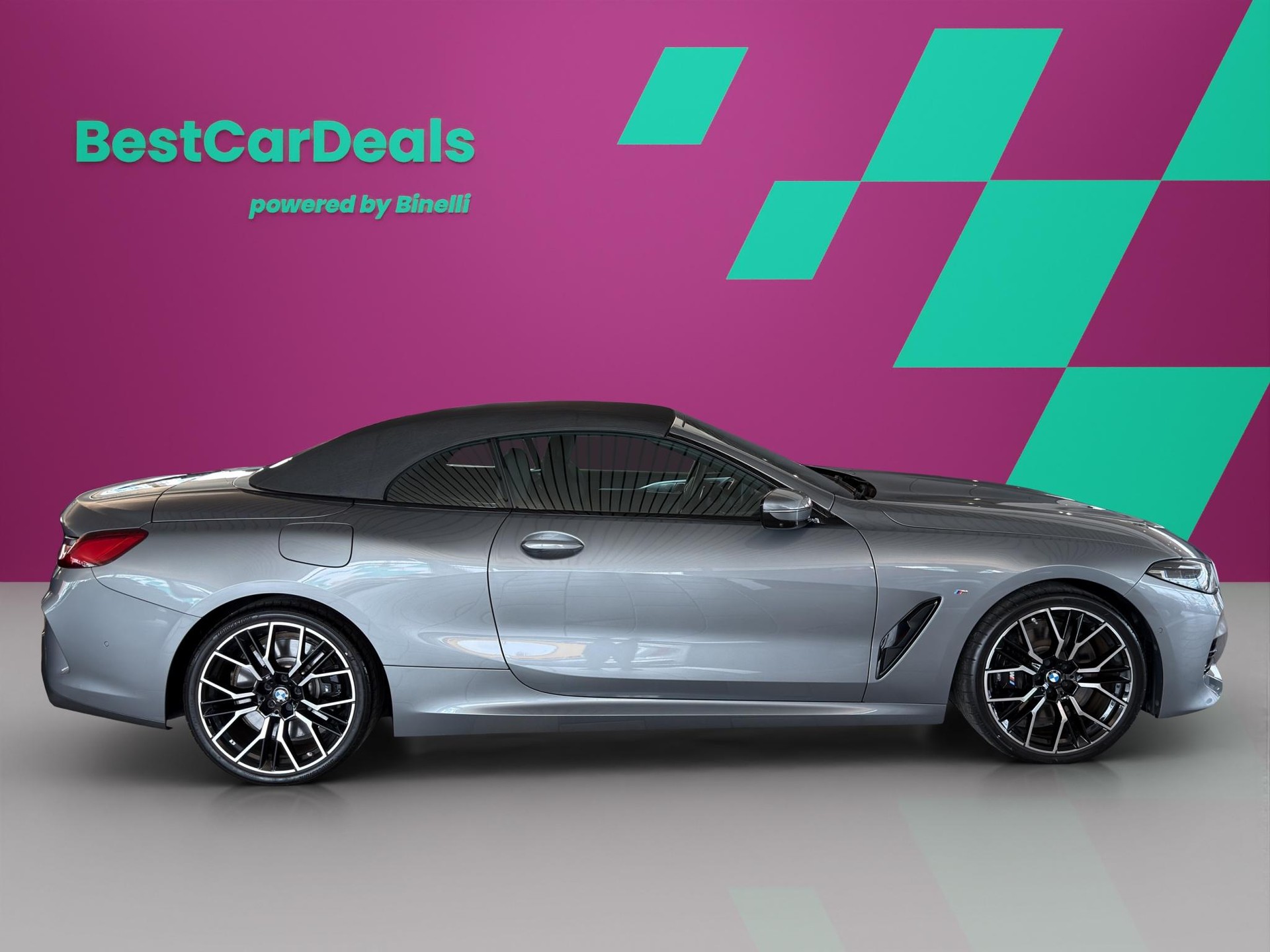 BMW 840i xDrive Cabriolet-showroom-element-1