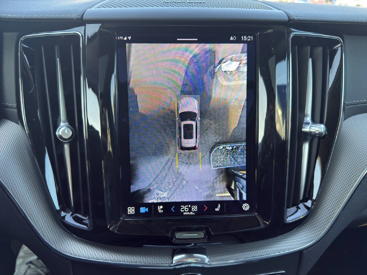 VOLVO XC60 2.0 B4 MH Ultimate Dark AWD .-image-14