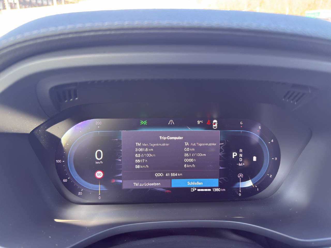 VOLVO XC60 2.0 B4 MH Ultimate Dark AWD .-image-15