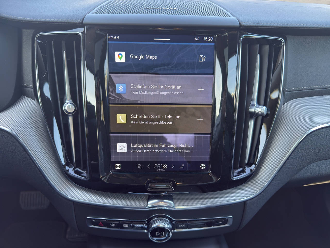 VOLVO XC60 2.0 B4 MH Ultimate Dark AWD .-image-13