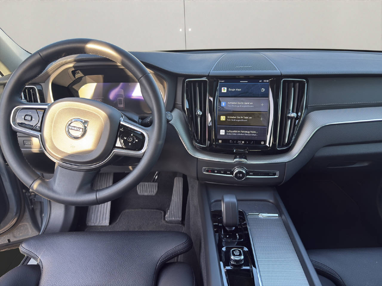 VOLVO XC60 2.0 B4 MH Ultimate Dark AWD .-image-12