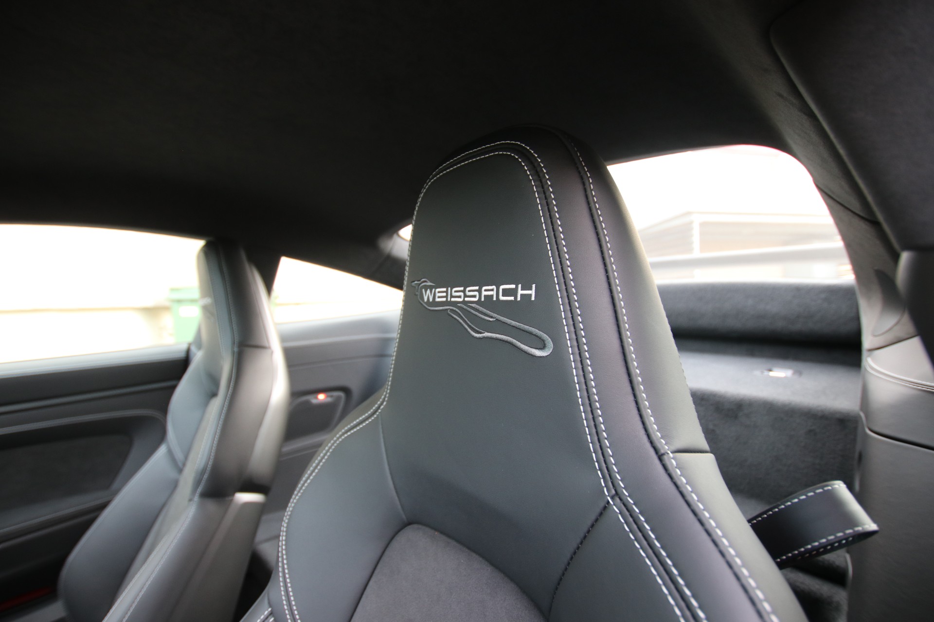 PORSCHE 911 GT3 PDK *Weissach-Paket*-image-12