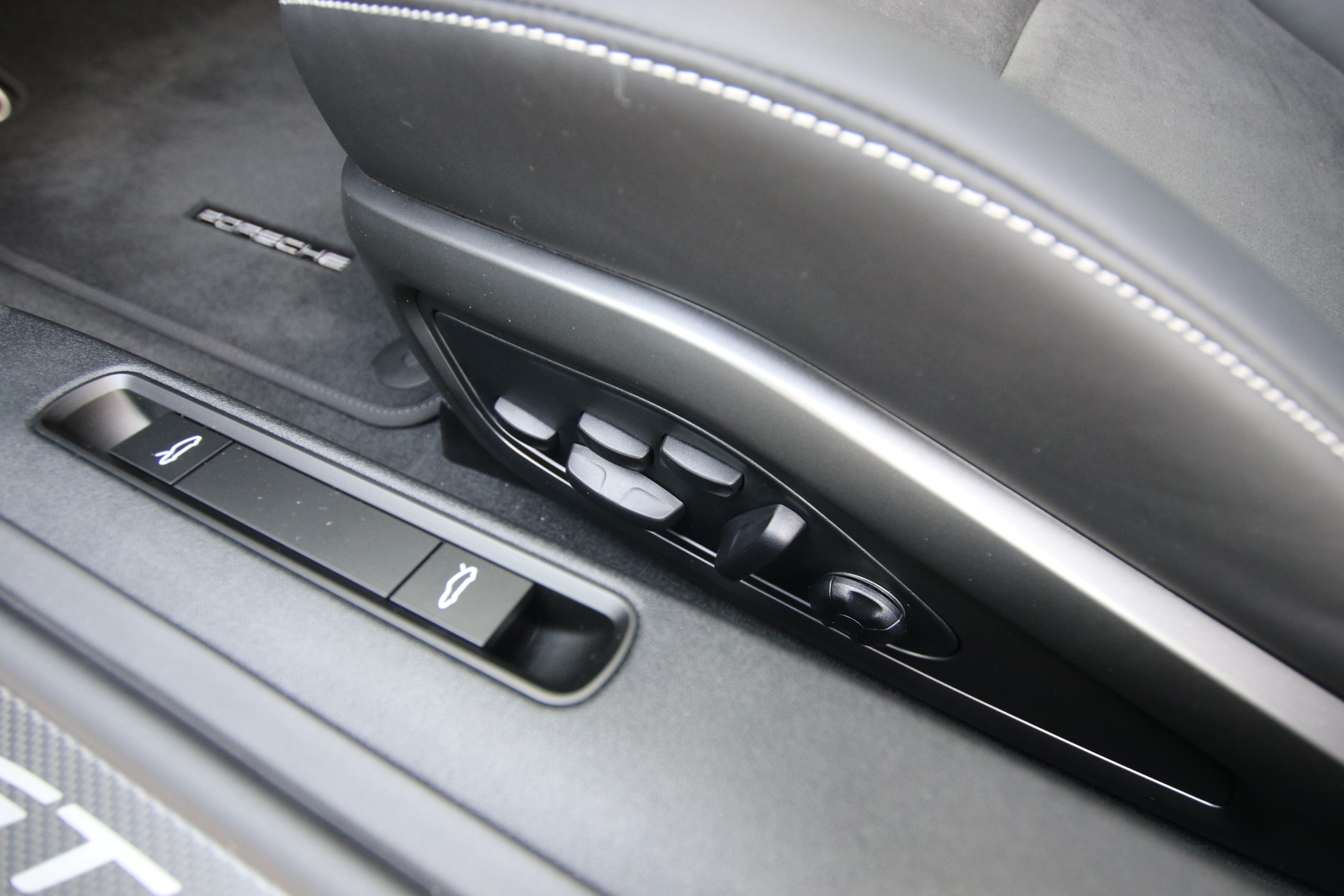 PORSCHE 911 GT3 PDK *Weissach-Paket*-image-28