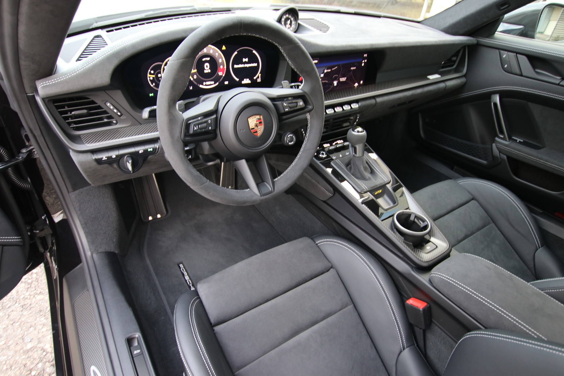 PORSCHE 911 GT3 PDK *Weissach-Paket*-image-10