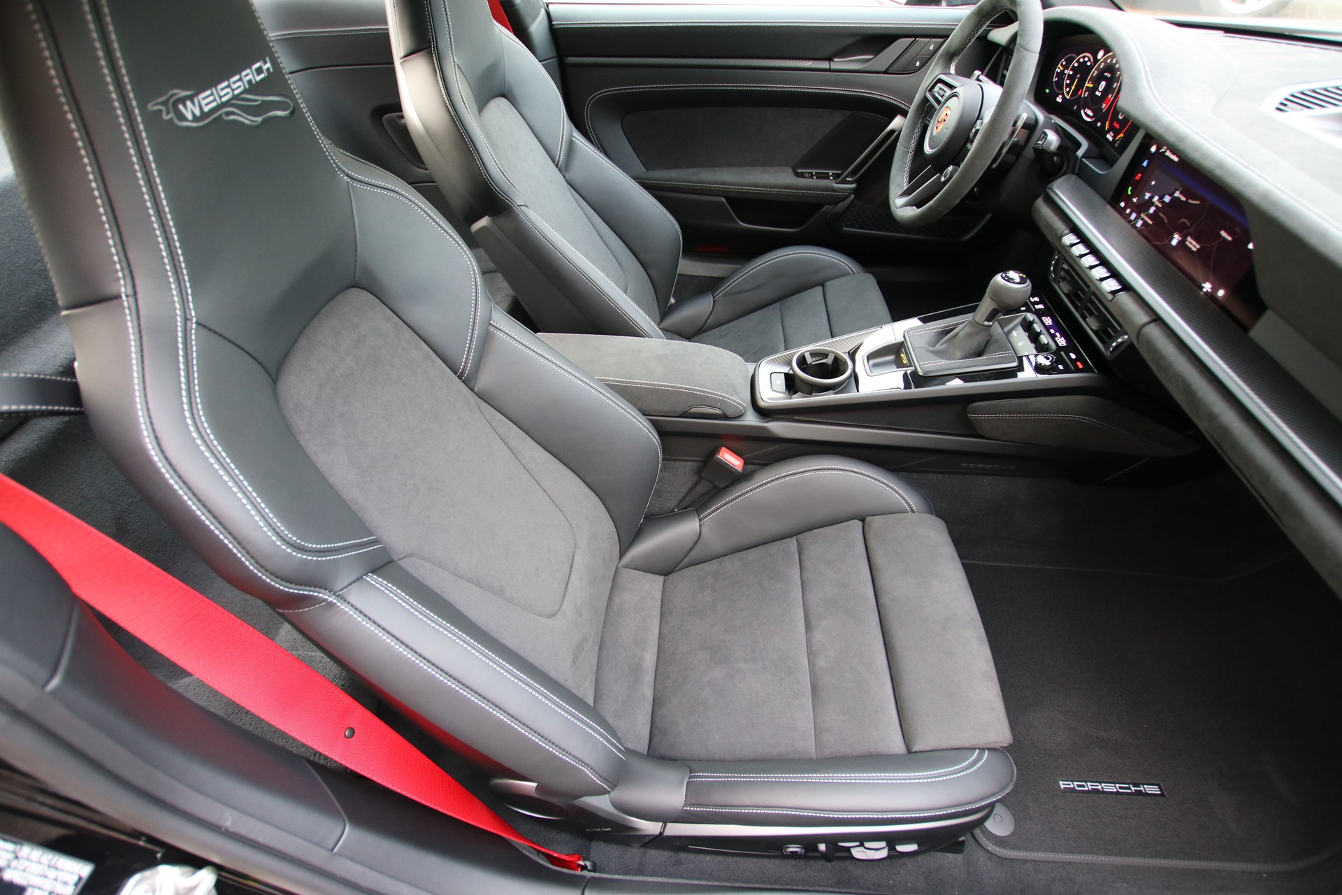PORSCHE 911 GT3 PDK *Weissach-Paket*-image-11