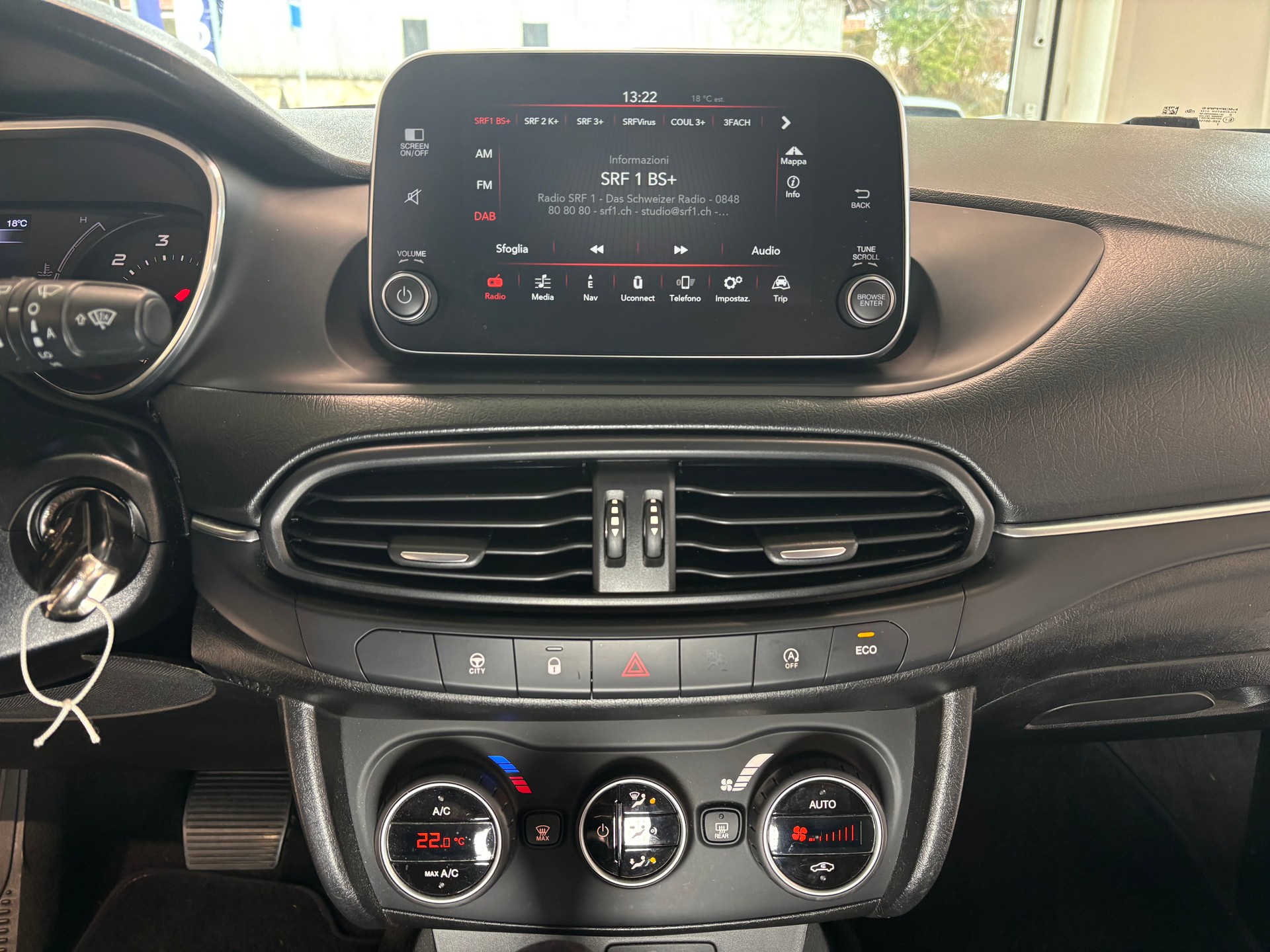 FIAT Tipo 1.6MJ Station Wagon Lounge DCT-image-12