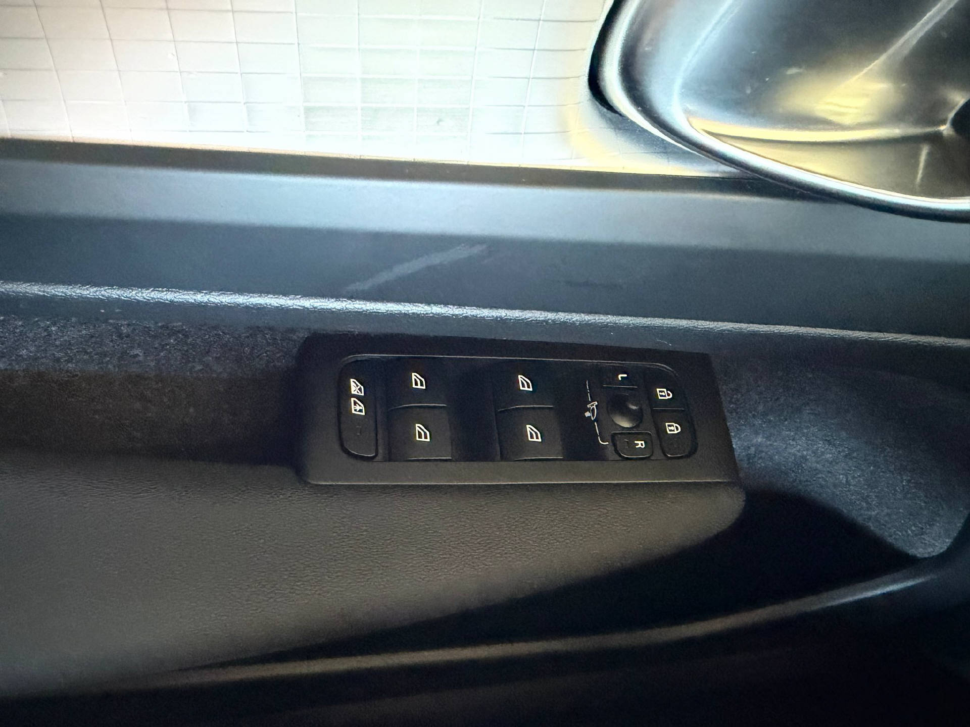 VOLVO XC40 1.5 T2 XCITE-image-11