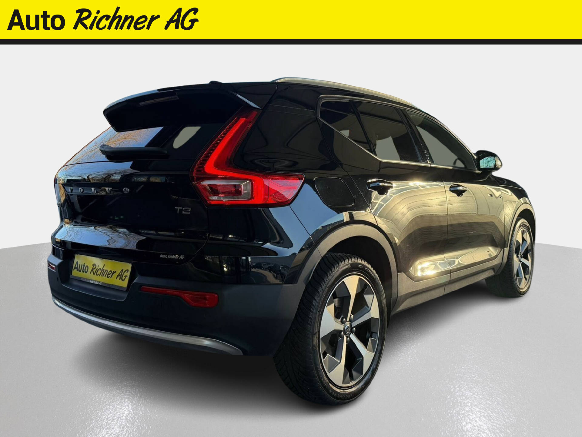 VOLVO XC40 1.5 T2 XCITE-image-3