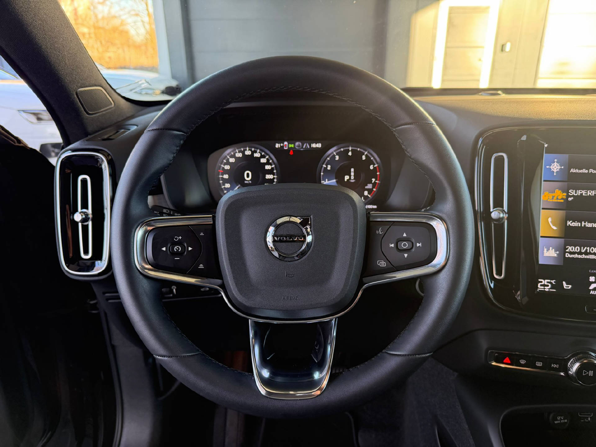 VOLVO XC40 1.5 T2 XCITE-image-7