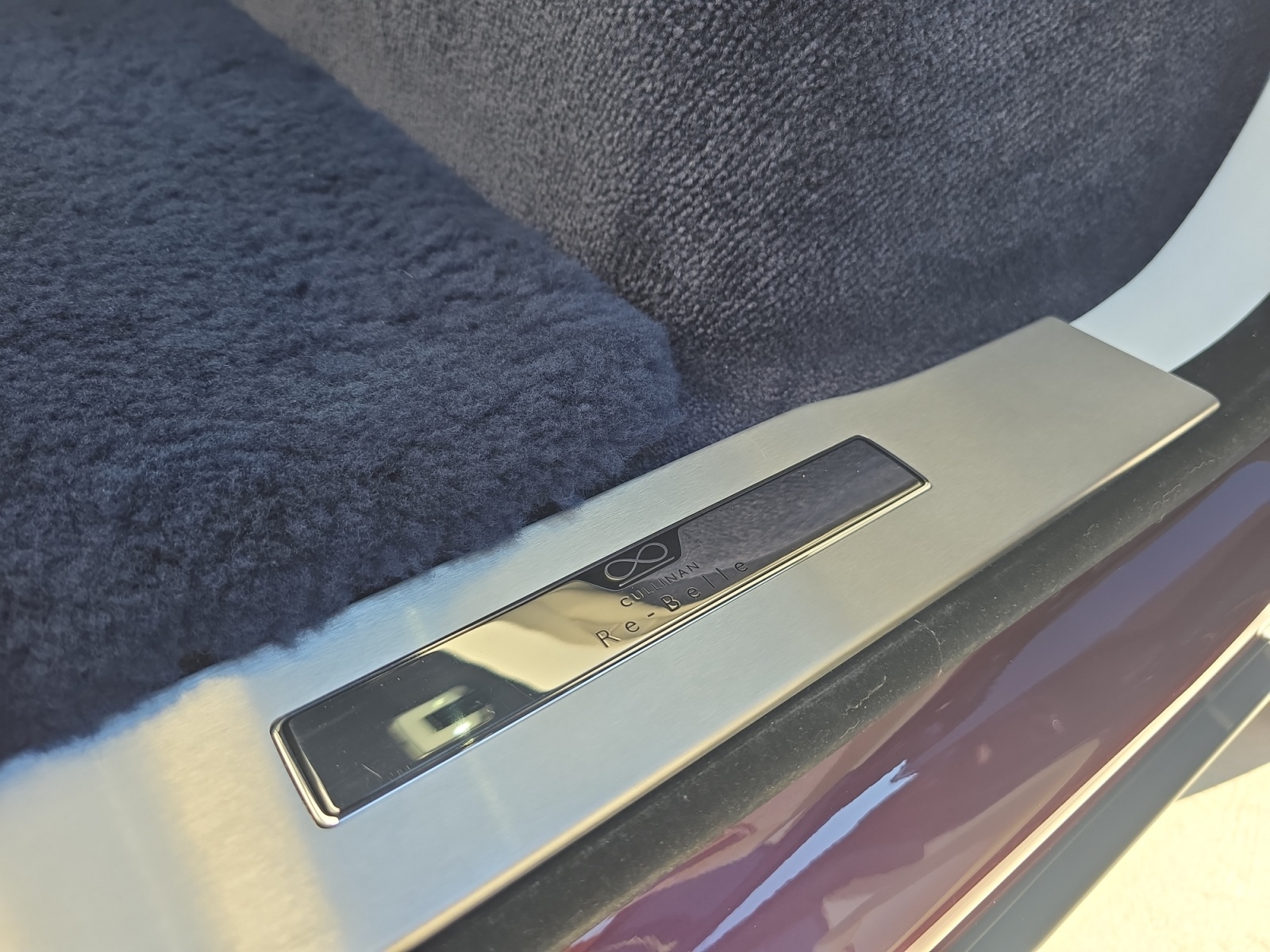 ROLLS-ROYCE Cullinan Serie I Black Badge - Herstellergarantie bis Mai 2027-image-13