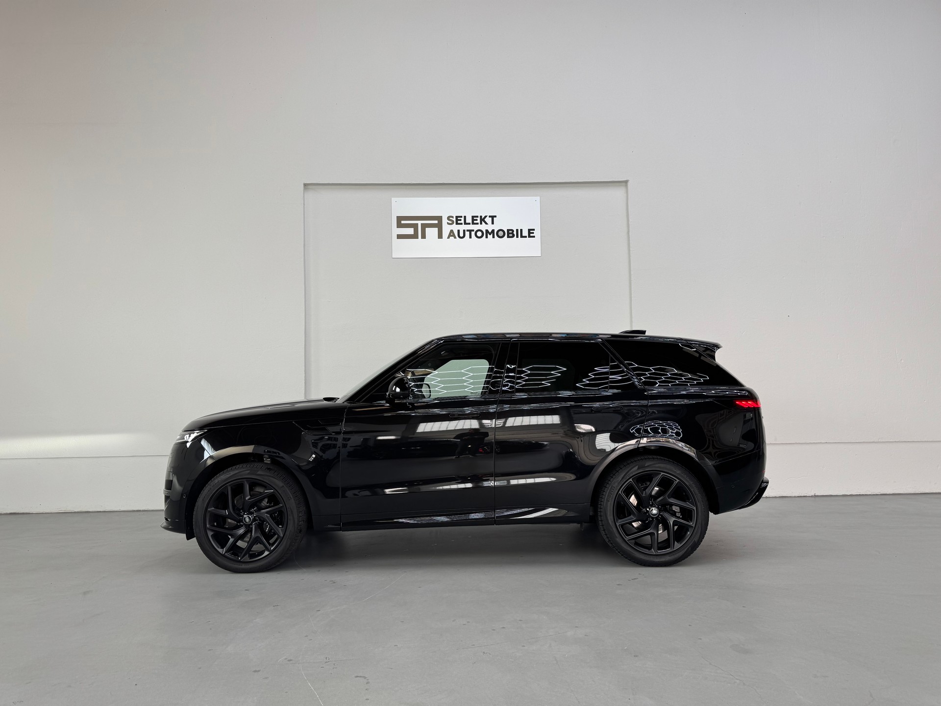LAND ROVER Range Rover Sport D250 3.0 TD6 MHEV Dynamic HSE Automatic-showroom-element-3