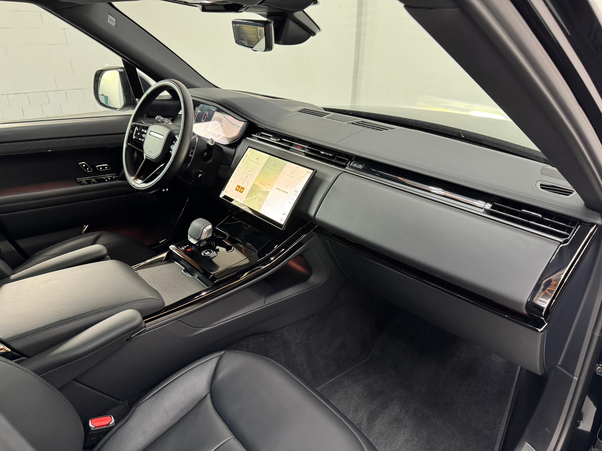 LAND ROVER Range Rover Sport D250 3.0 TD6 MHEV Dynamic HSE Automatic-image-12