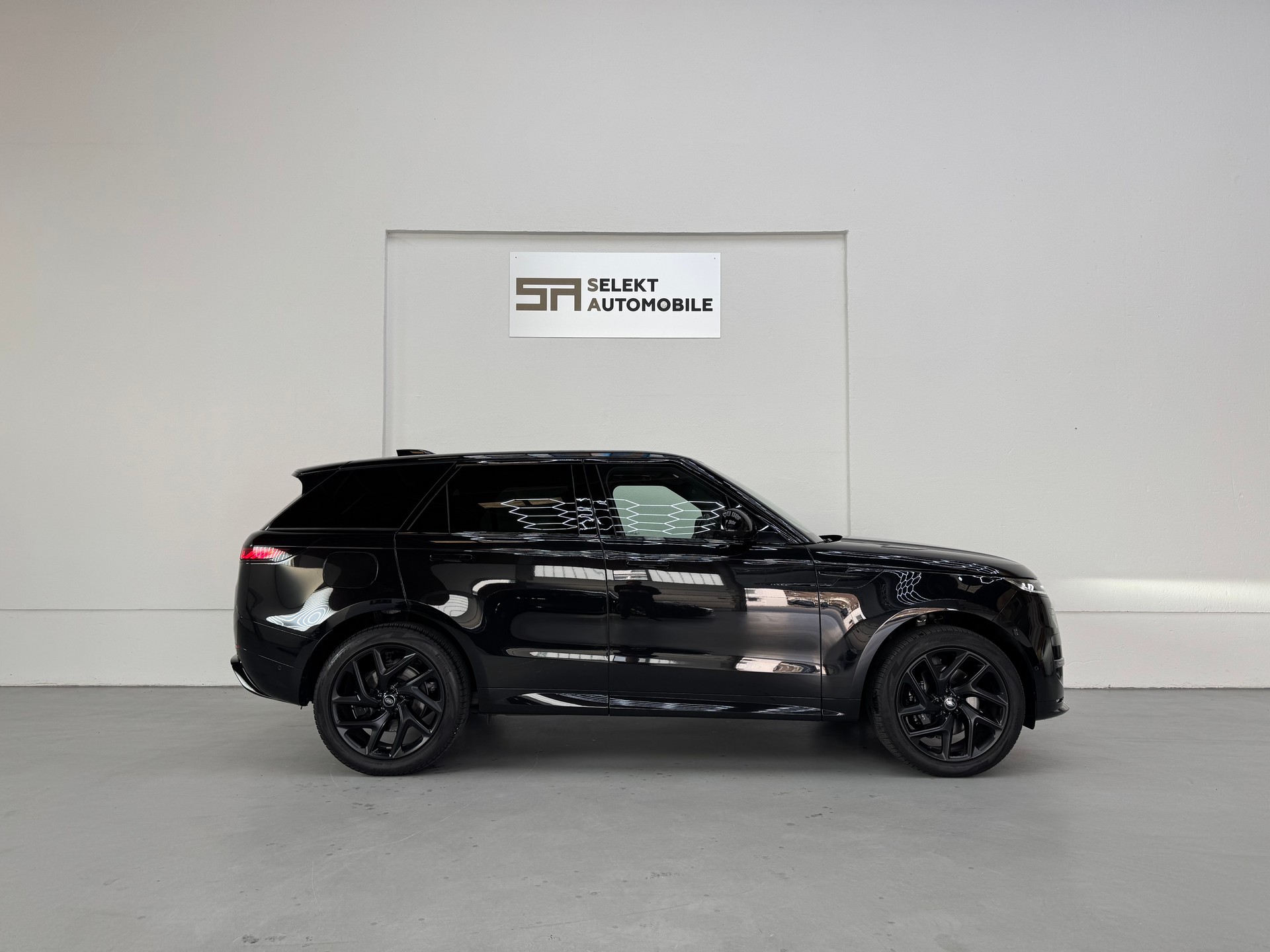 LAND ROVER Range Rover Sport D250 3.0 TD6 MHEV Dynamic HSE Automatic-image-6