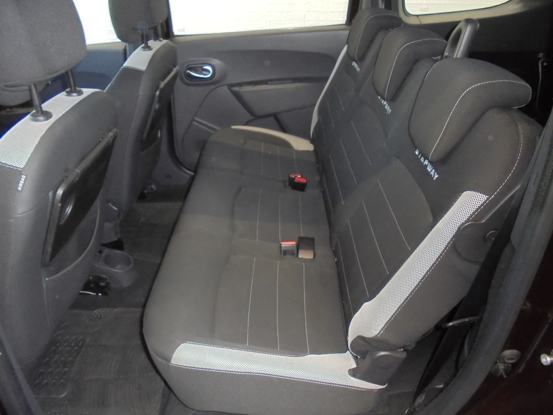 DACIA Lodgy 1.2 T Stepway 7PL-image-6