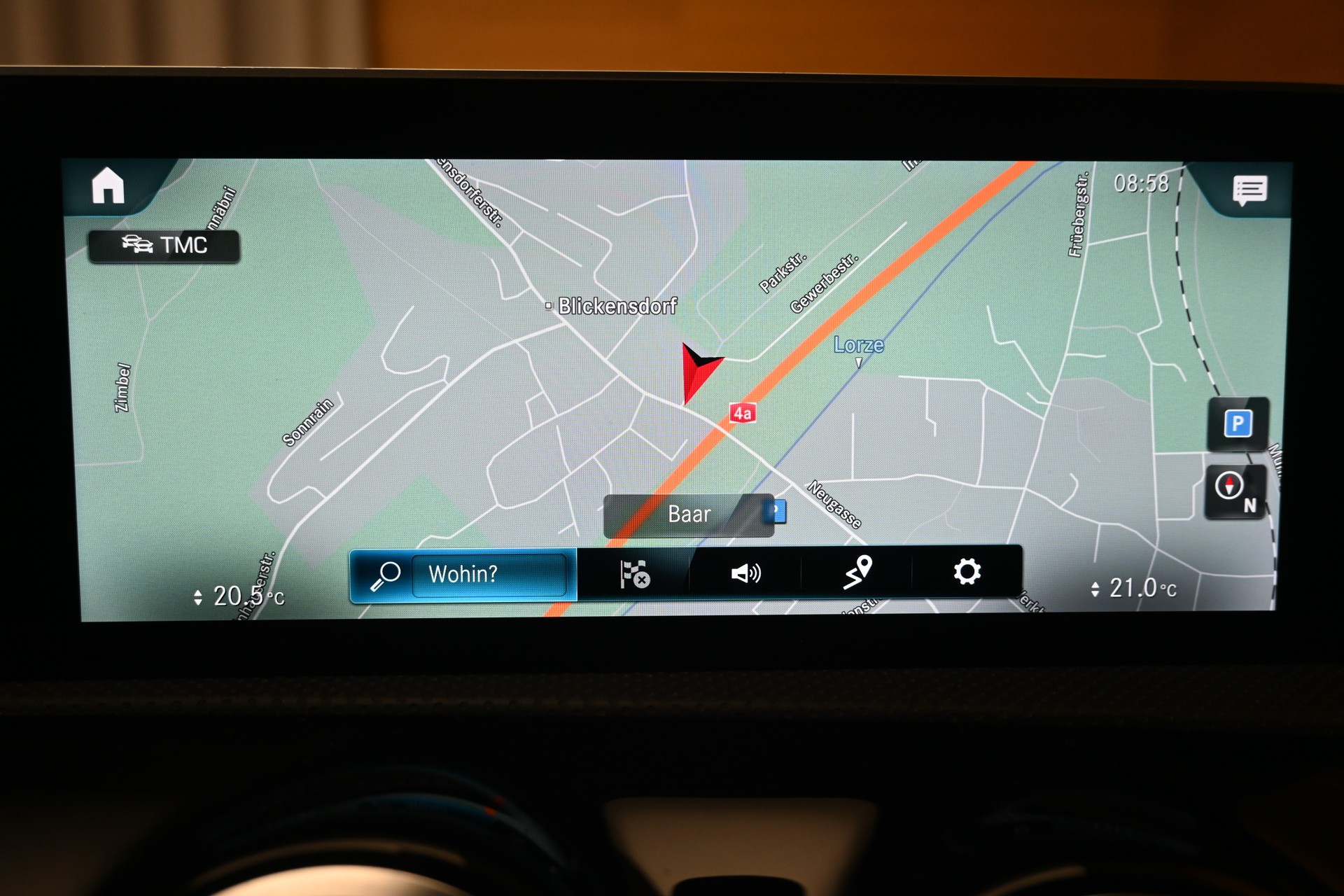 MERCEDES-BENZ A 220 AMG Line 7G-DCT 4Matic-image-13