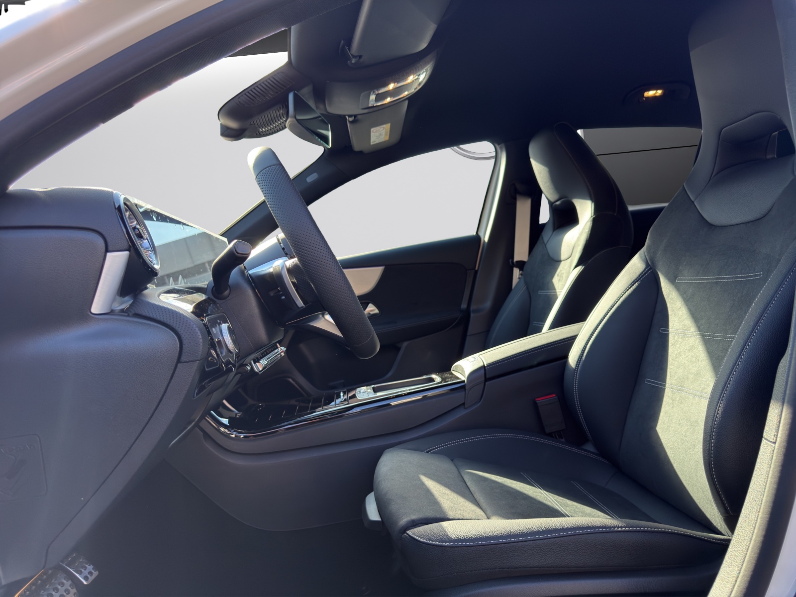 Image MERCEDES-BENZ A-220 A 220 4Matic 8G-DCT