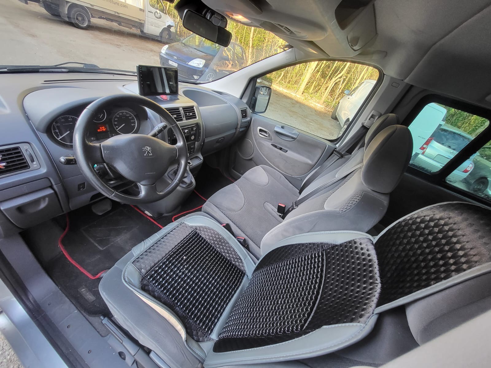 PEUGEOT Expert Tepee 2.0 HDi A Shuttle L2-image-13