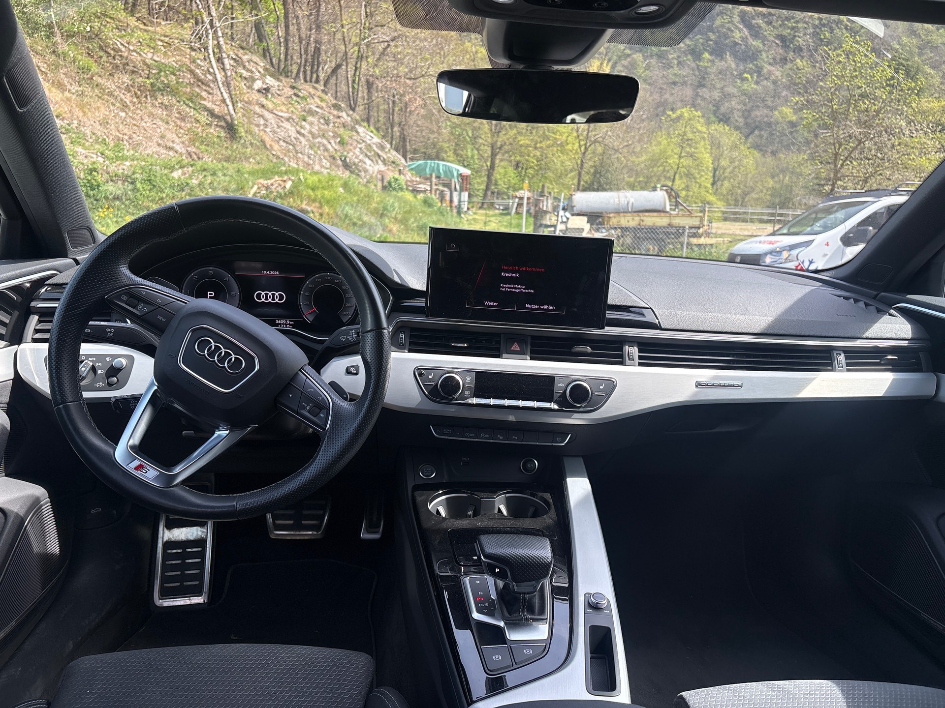 AUDI A4 Avant 40 TDI S line quattro S-tronic-image-6