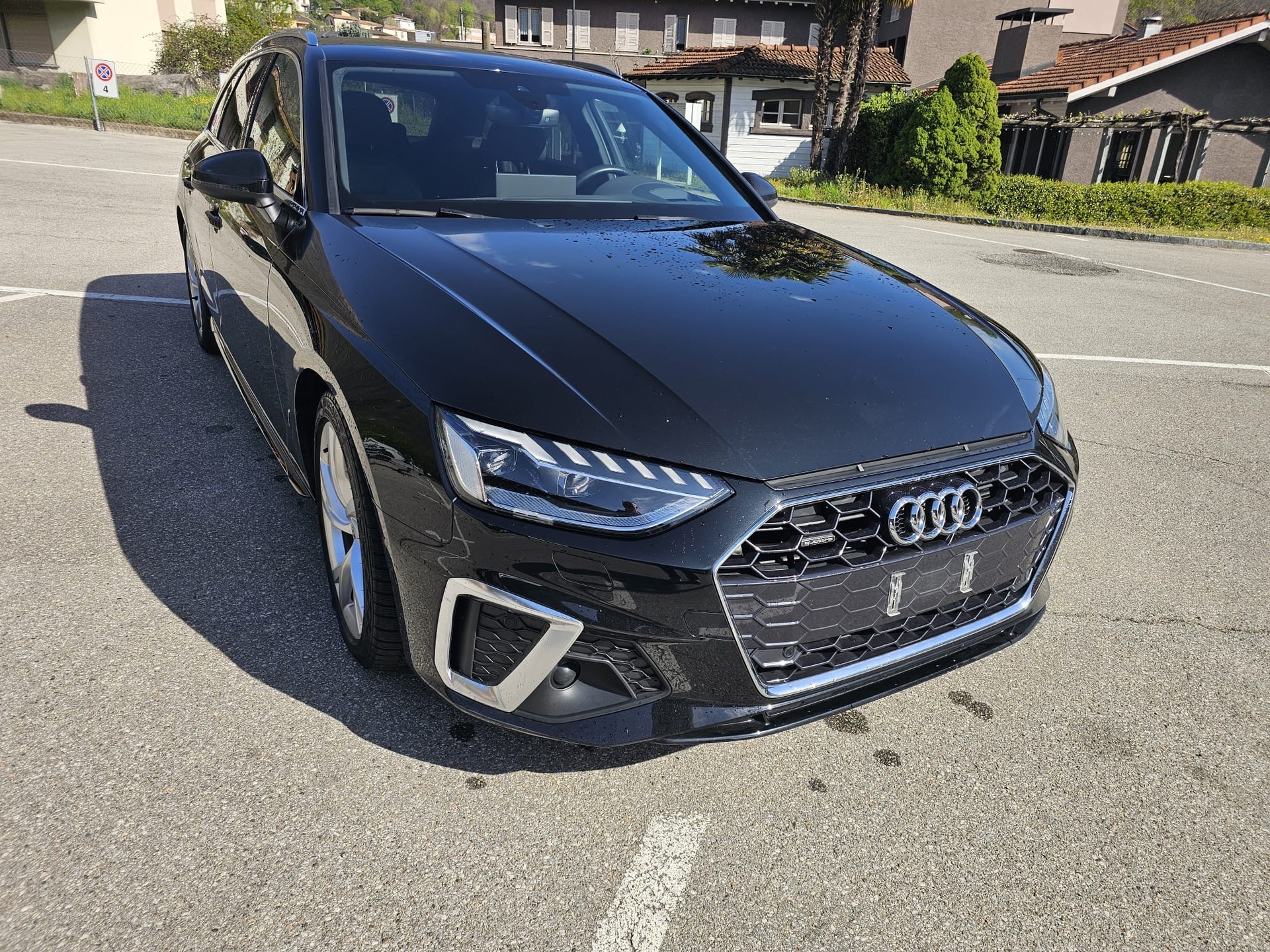 AUDI A4 Avant 40 TDI S line quattro S-tronic-image-1