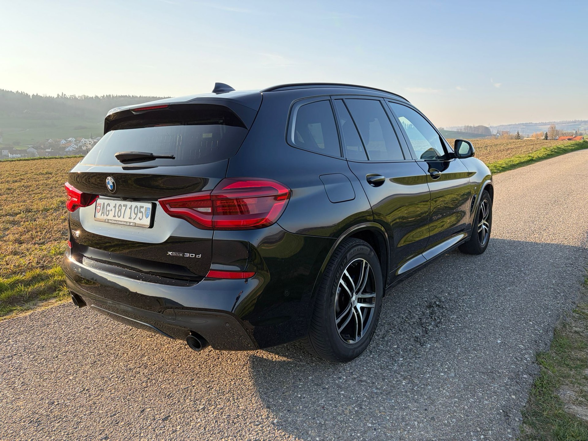 BMW X3 xDrive 30d Individual xLine Steptronic-image-2