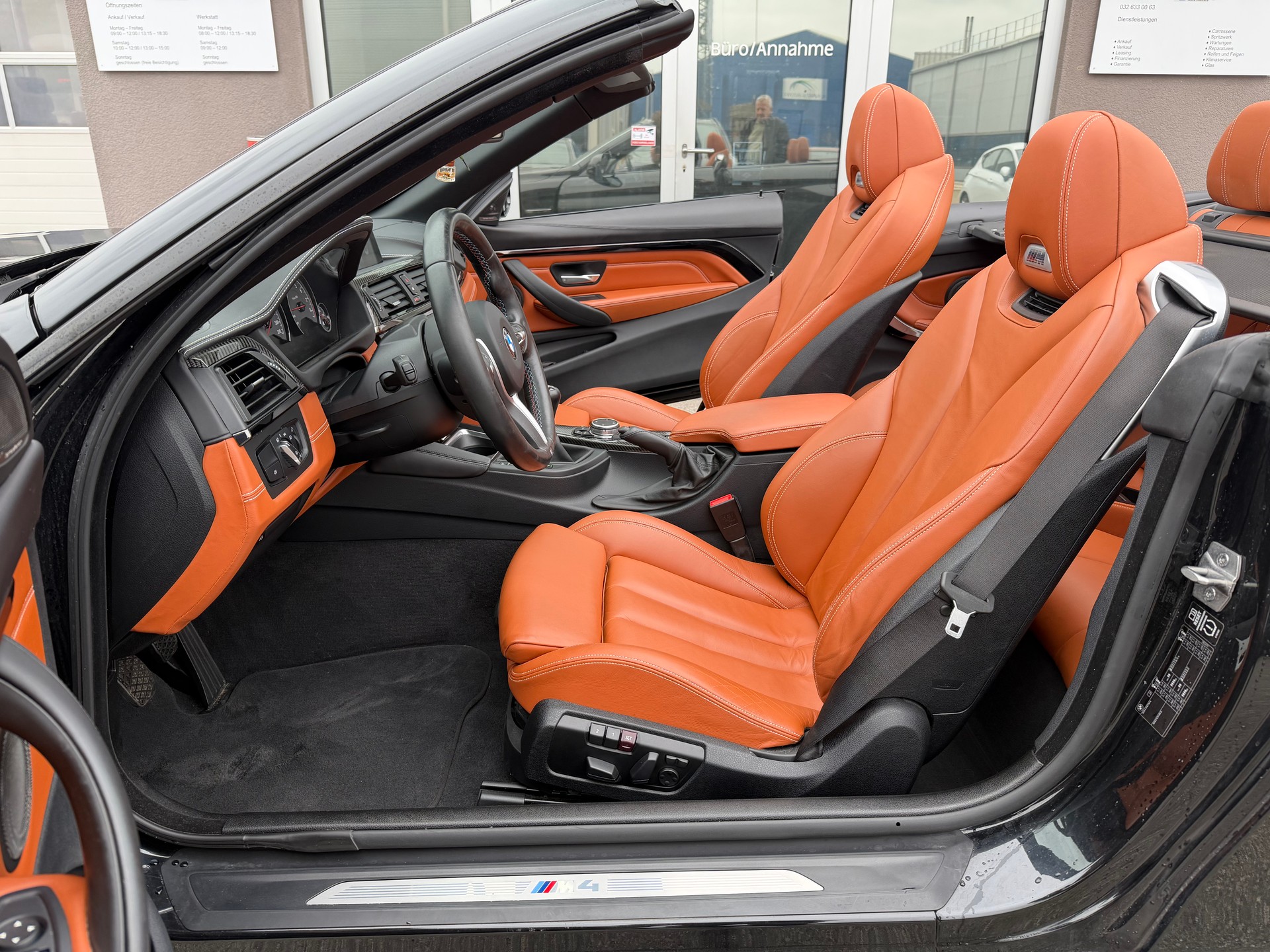 BMW M4 Cabriolet-image-8