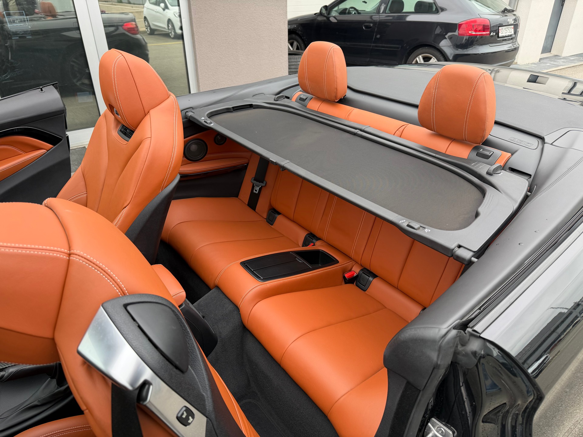 BMW M4 Cabriolet-image-10
