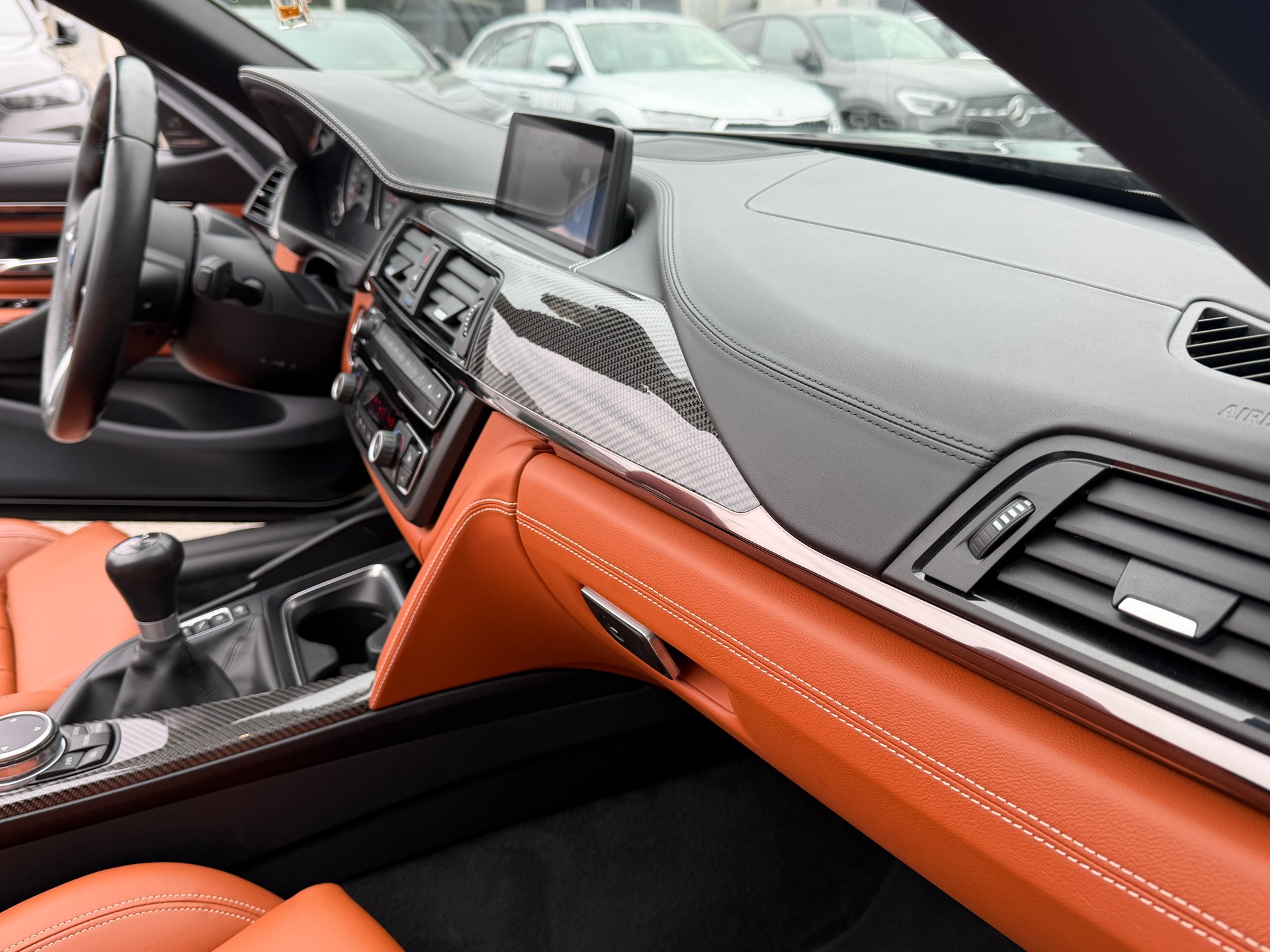 BMW M4 Cabriolet-image-16