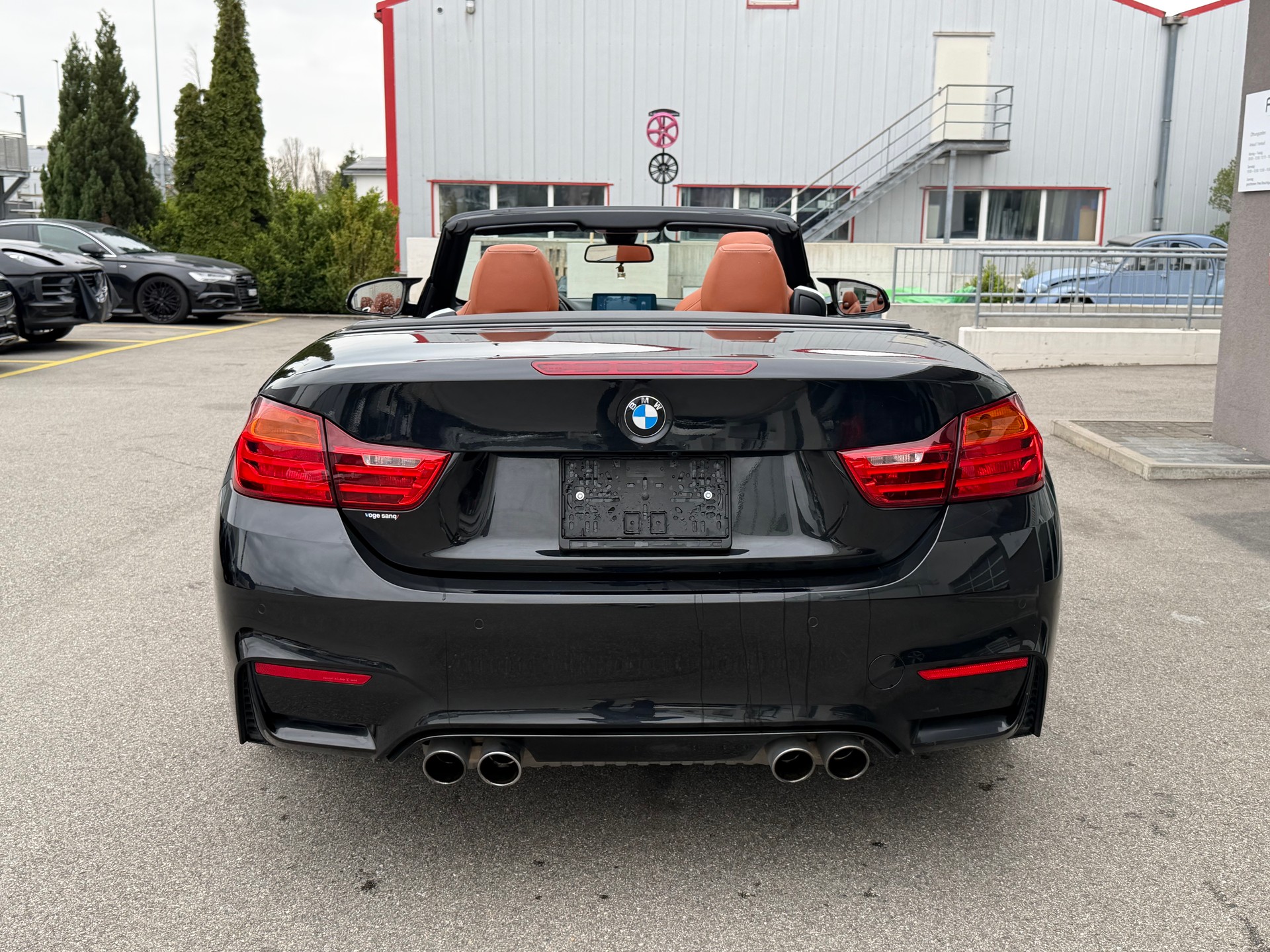 BMW M4 Cabriolet-image-5