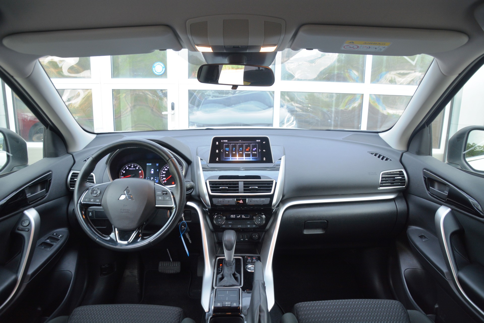 MITSUBISHI Eclipse Cross 1.5 T-Mivec Value 4WD CVT-image-4