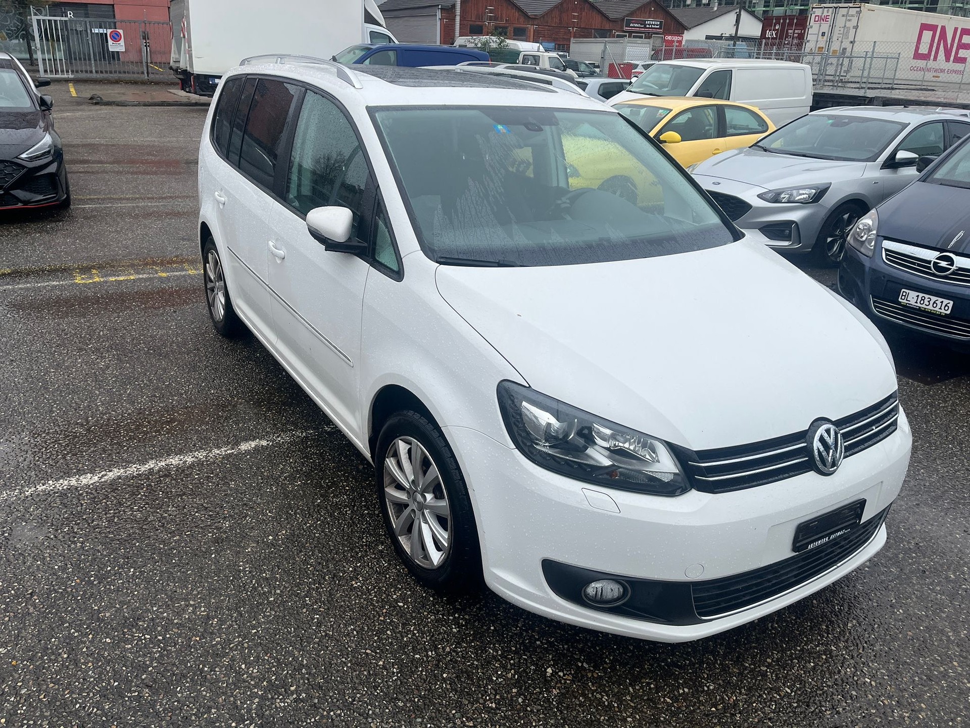 VW Touran 2.0 TDI Comfortline DSG-image-5
