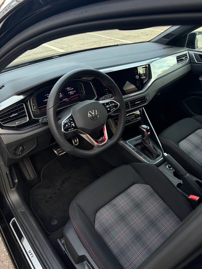 VW Polo 2.0 TSI GTI DSG *Frisch ab MFK* Panorama Dach* Rückfahrkamera-image-11
